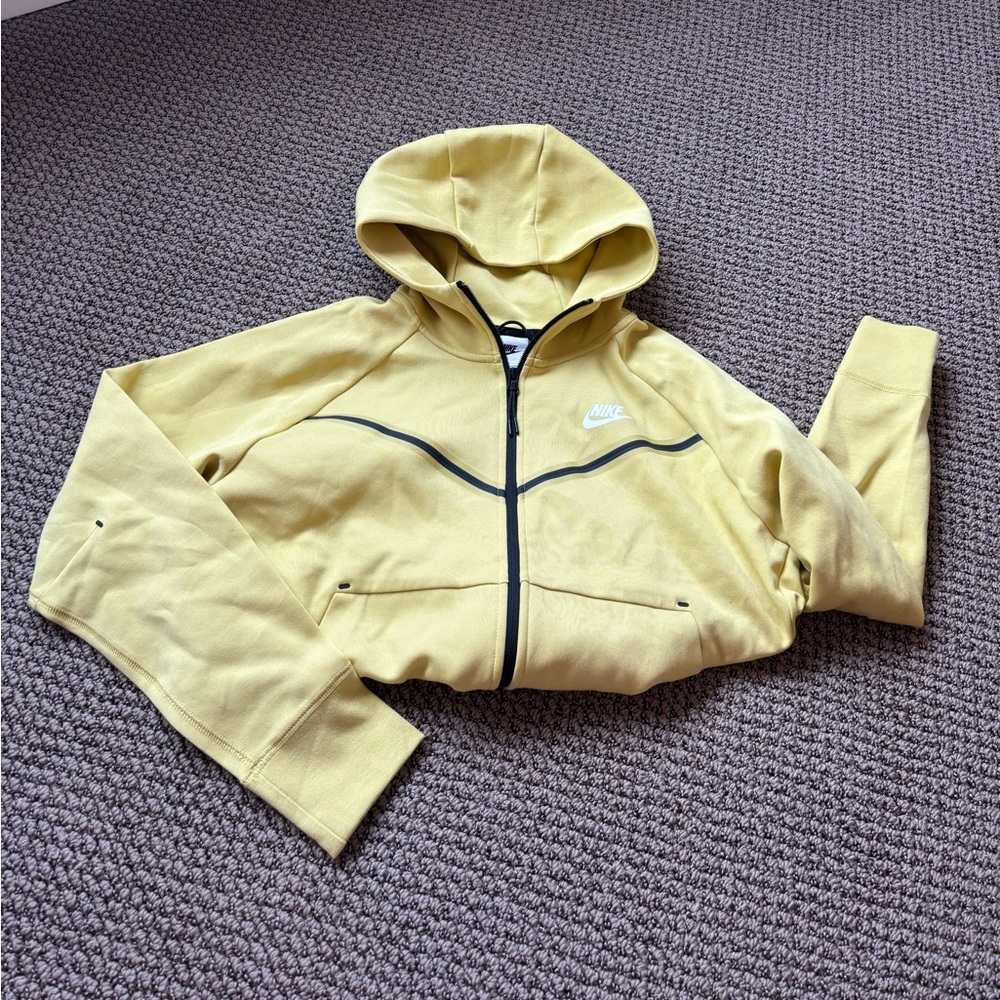 Nike Cropped Zip Up